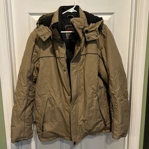 Eddie Bauer men’s tan jacket in Medium
